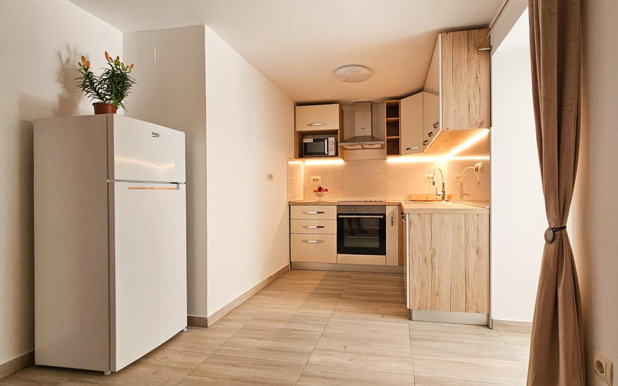 Apartman Petra Vrh  Buitenkant foto